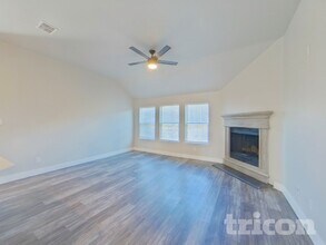 1025 N Churchill Dr in Fate, TX - Building Photo - Building Photo