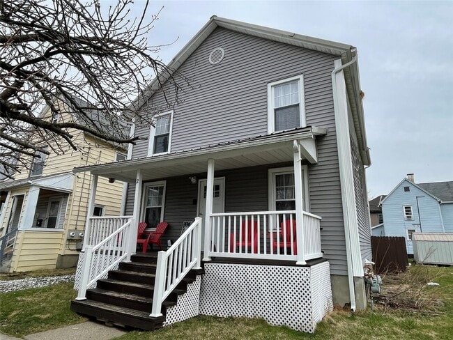 property at 2 Tracy St