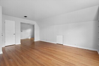 1456 W Irving Park Rd, Unit 2 in Chicago, IL - Building Photo - Building Photo