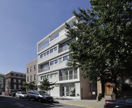 The Greenbelt in Brooklyn, NY - Foto de edificio - Building Photo