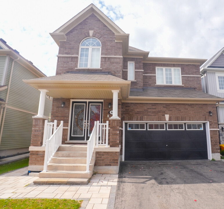 46 Kilpatrick Crt in Bowmanville, ON - Building Photo