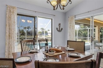 508 SE 9th Pl in Cape Coral, FL - Building Photo - Building Photo
