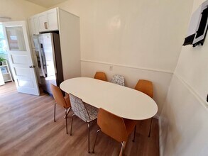 135 E Reed St, Unit 135 in San Jose, CA - Building Photo - Building Photo