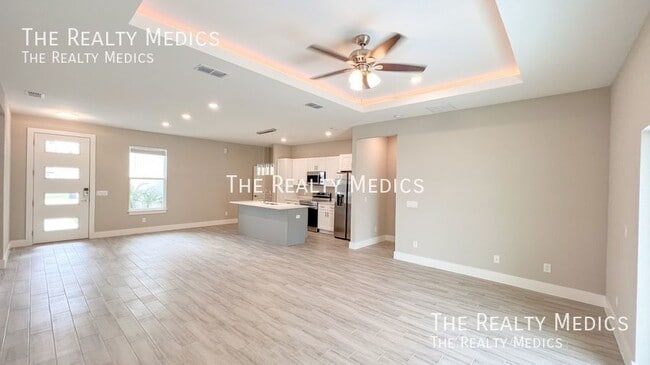 256 Gladiola Ct in Kissimmee, FL - Building Photo - Building Photo