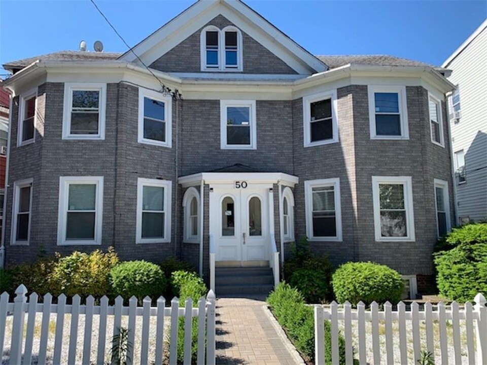 50 Wildey St in Tarrytown, NY - Building Photo