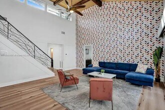 2120 SW 28th Way in Fort Lauderdale, FL - Building Photo - Building Photo