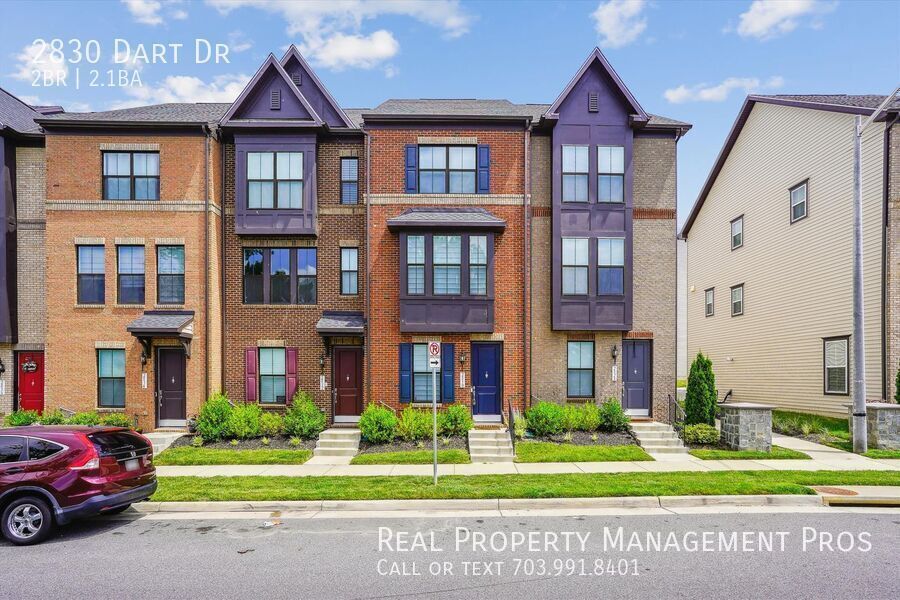 2830 Dart Dr in Alexandria, VA - Building Photo