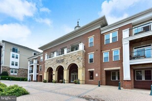 2321 25th St S, Unit Unit 104 in Arlington, VA - Building Photo