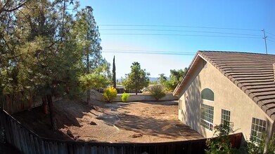 22747 Pebblestone Dr in Nuevo, CA - Foto de edificio - Building Photo
