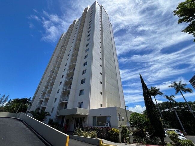 property at 98-1038-1038 Moanalua Rd