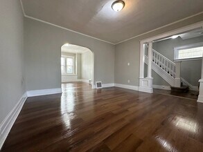 242 Ferris St in Highland Park, MI - Foto de edificio - Building Photo