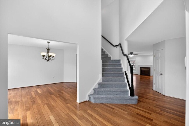 property at 28 Basalt Dr