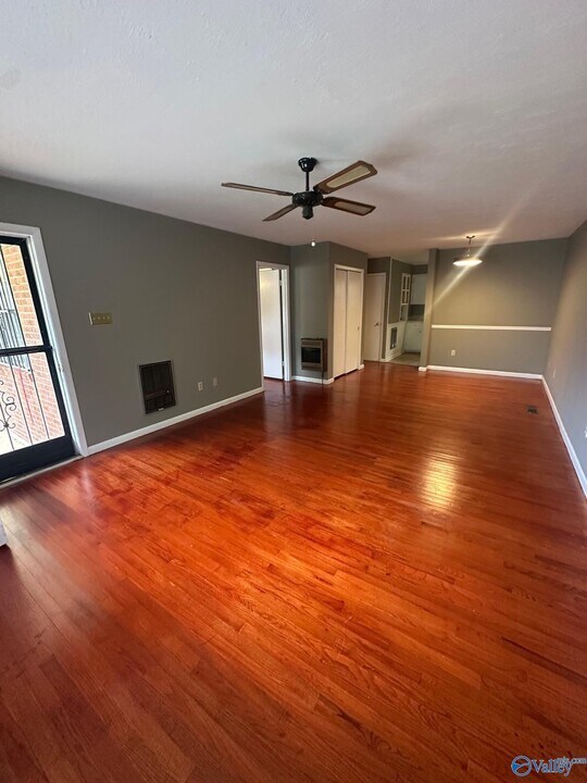 131 Haden Rd in Brownsboro, AL - Building Photo