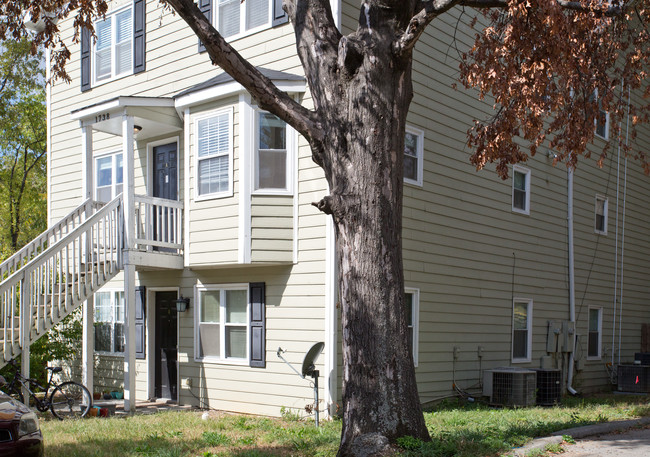 1738 Taylor St NW in Atlanta, GA - Foto de edificio - Building Photo