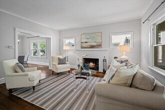 1704 Walnut Ave in Wilmette, IL - Building Photo - Building Photo