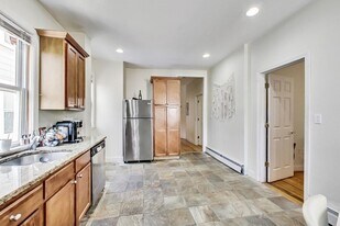 47 Hillside St in Boston, MA - Building Photo