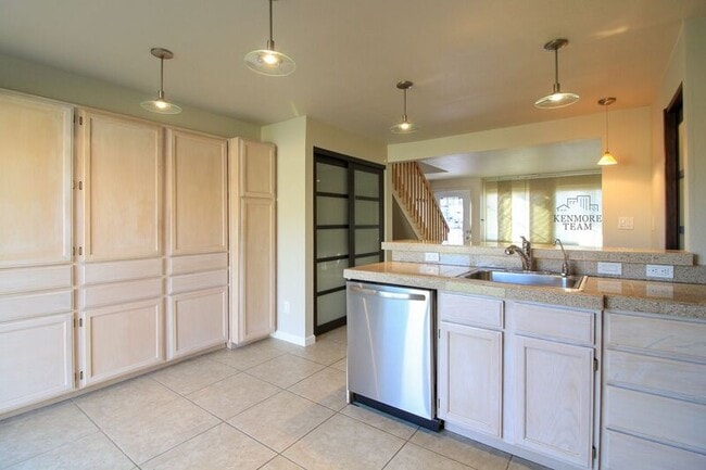property at 1636 Cherry Ln