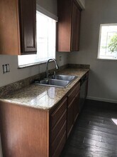 335 Messina Terrace in Davis, CA - Foto de edificio - Building Photo