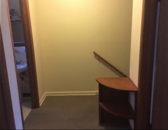 property at 1401 Broadmoor Rd