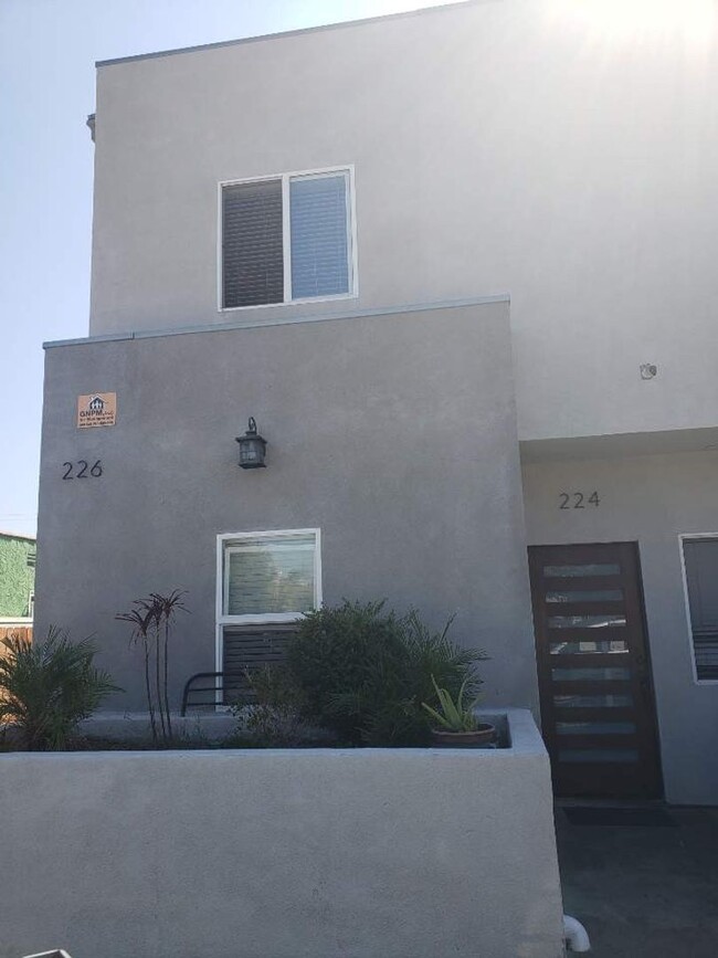 224 E 87th St in Los Angeles, CA - Building Photo - Building Photo