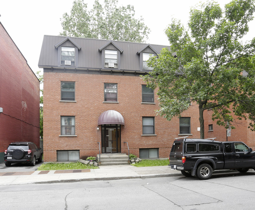 2510 Quesnel in Montréal, QC - Building Photo