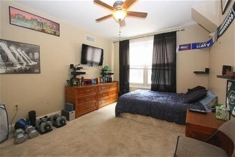 711 Clinton St-Unit -2F in Hoboken, NJ - Building Photo - Building Photo