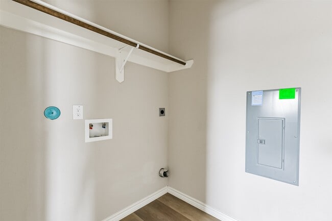 property at 4505 Bernardo De Galvez Ave