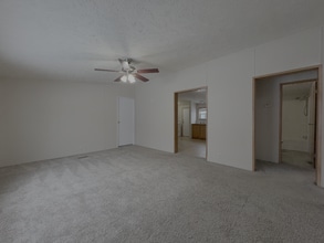 356 Shummard Branch in Oxford, MI - Foto de edificio - Building Photo