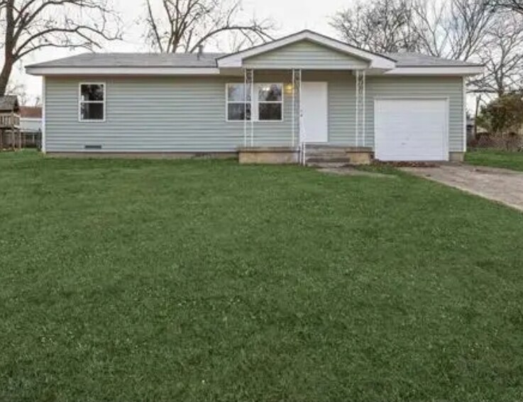1328 Dale Dr in Garland, TX - Building Photo