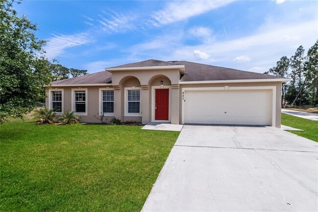 property at 927 Cambridge Ct