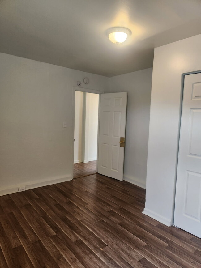 873 W Lombard St, Unit #3 in Baltimore, MD - Foto de edificio - Building Photo