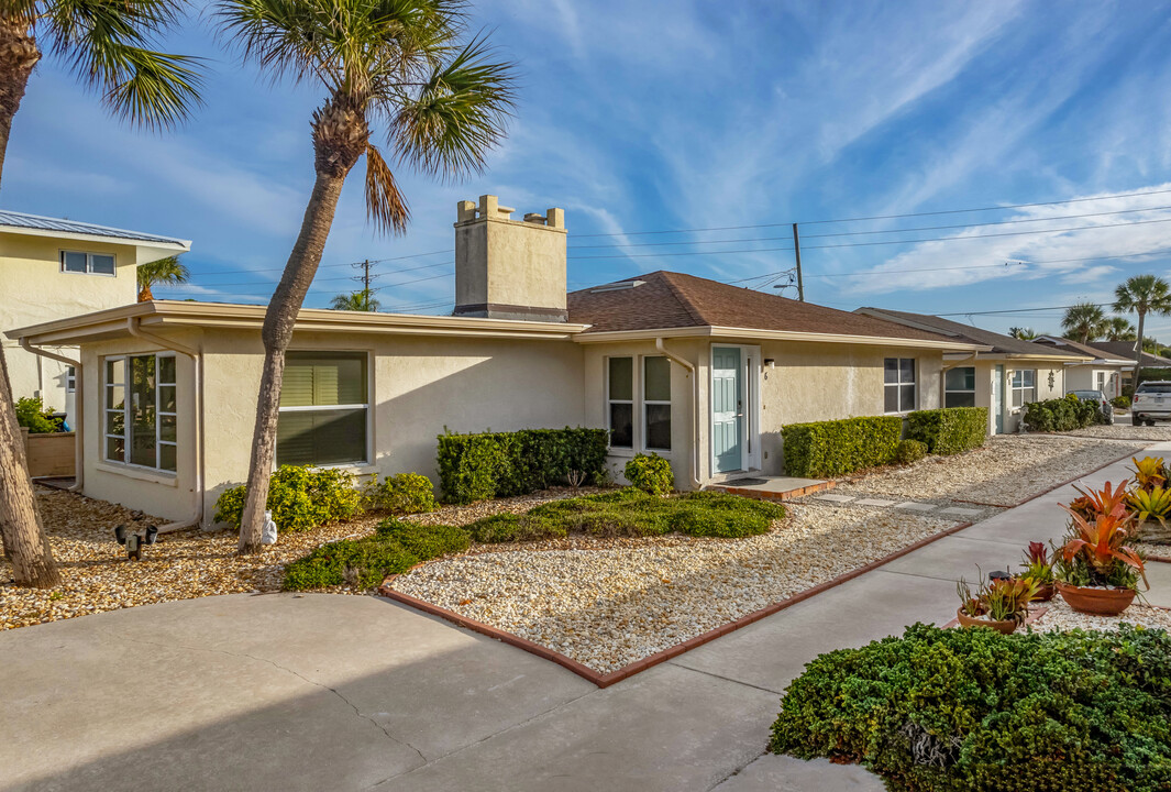 Gulf To Bay Club at Casey Key in Nokomis, FL - Foto de edificio