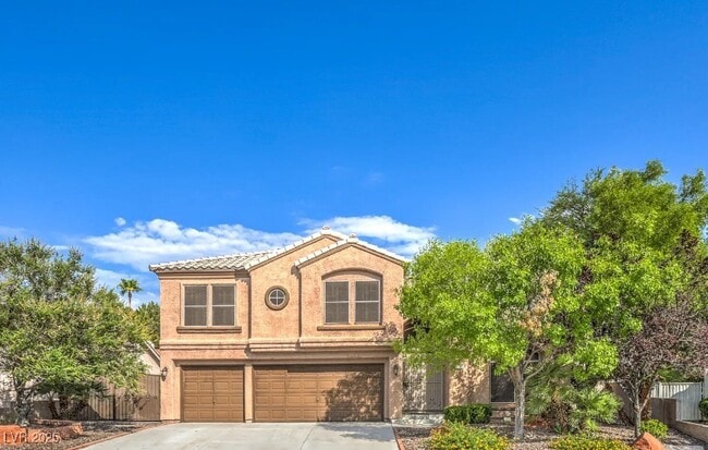 2113 N Cedar Hills St in Las Vegas, NV - Building Photo - Building Photo