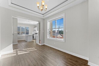 5124 W Berenice Ave in Chicago, IL - Building Photo - Building Photo