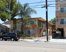 6955-6961 Fulton Ave in North Hollywood, CA - Foto de edificio - Building Photo