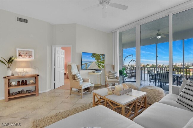 property at 450 Launch Cir