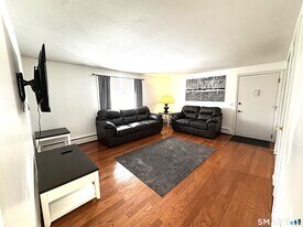 270 S Windham Rd in Windham, CT - Building Photo