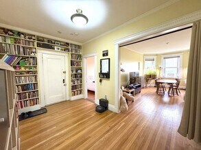 382 Riverway in Boston, MA - Building Photo - Building Photo