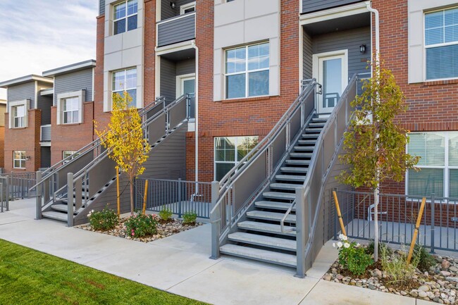 Brownstones at Palisade Park in Broomfield, CO - Building Photo - Building Photo