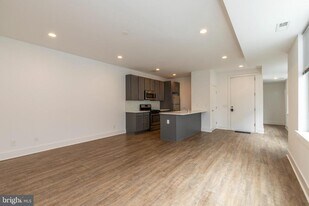 1206 N 7th St in Philadelphia, PA - Building Photo