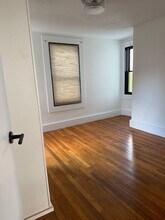 104 Pearl St, Unit 2 in Somerville, MA - Building Photo - Building Photo
