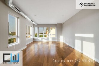 3202 Capri Dr in Philadelphia, PA - Building Photo - Building Photo