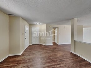 711 Thornwood Ct in Avon, IN - Building Photo - Building Photo