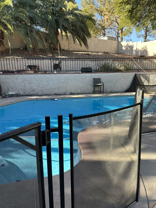 543 Baldridge Dr in Henderson, NV - Building Photo