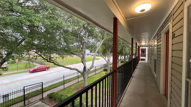 9636 Crofton St photo'