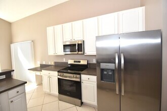11 Deerfield Ct in Palm Coast, FL - Foto de edificio - Building Photo
