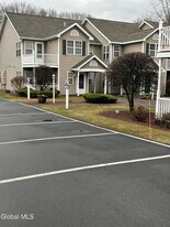 55 Elderberry Ct in Albany, NY - Building Photo