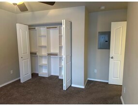 12729 Spring Brook Dr in Anchorage, AK - Building Photo - Building Photo