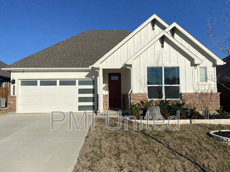 2205 Blackcap St in Denton, TX - Building Photo