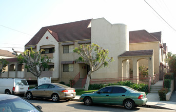 Arcadia Villas in Glendale, CA - Foto de edificio - Building Photo